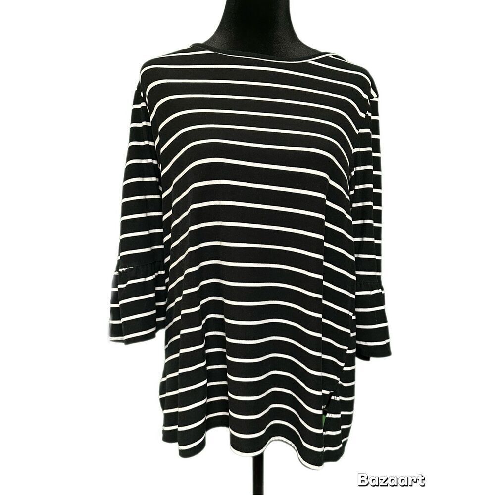 Lime n chili casual striped top. Size large ￼